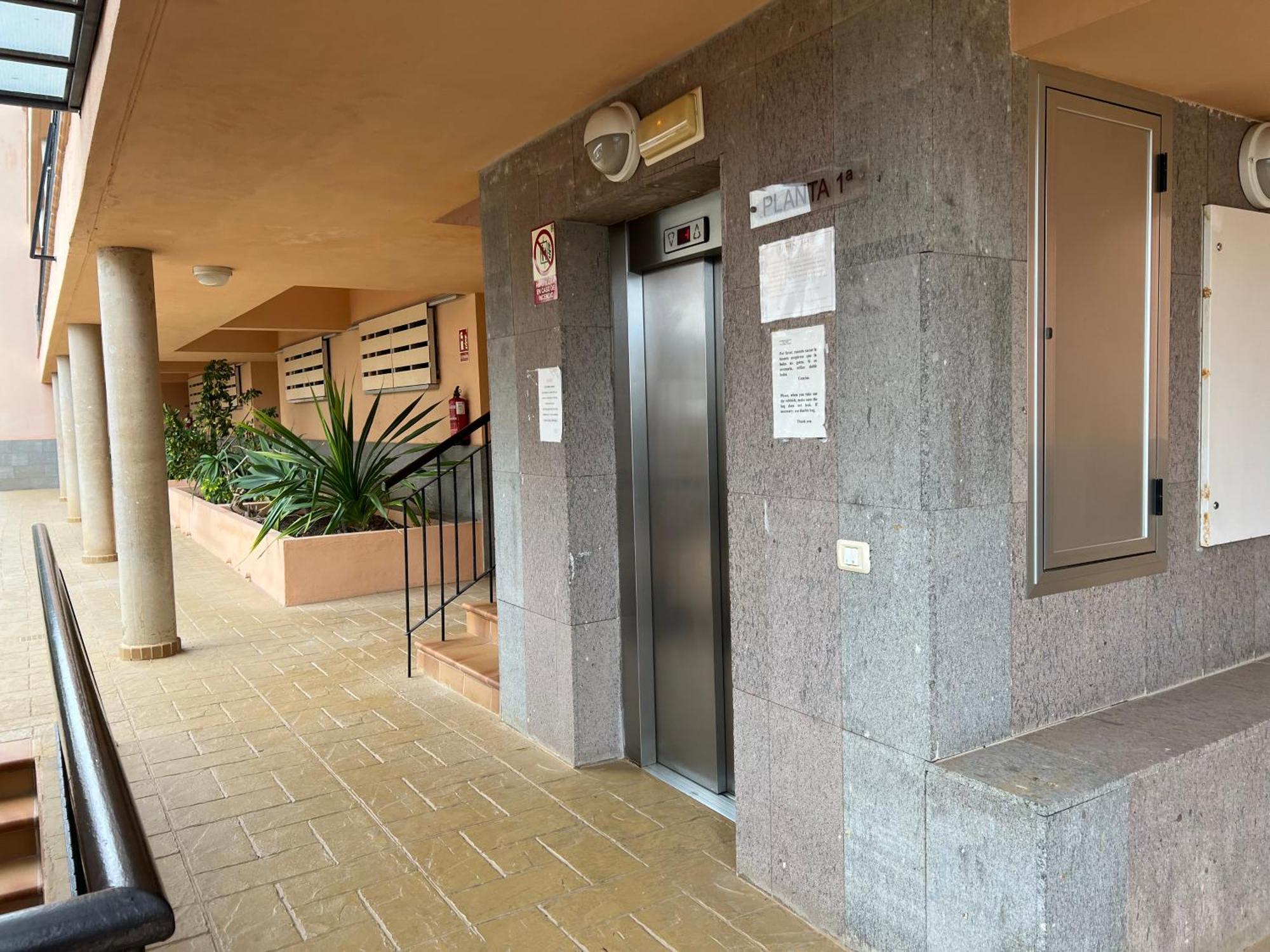 Los Cristianos Piscina Y Terraza المظهر الخارجي الصورة